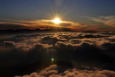 Sri Lanka Adamas peak | walklankatours.com